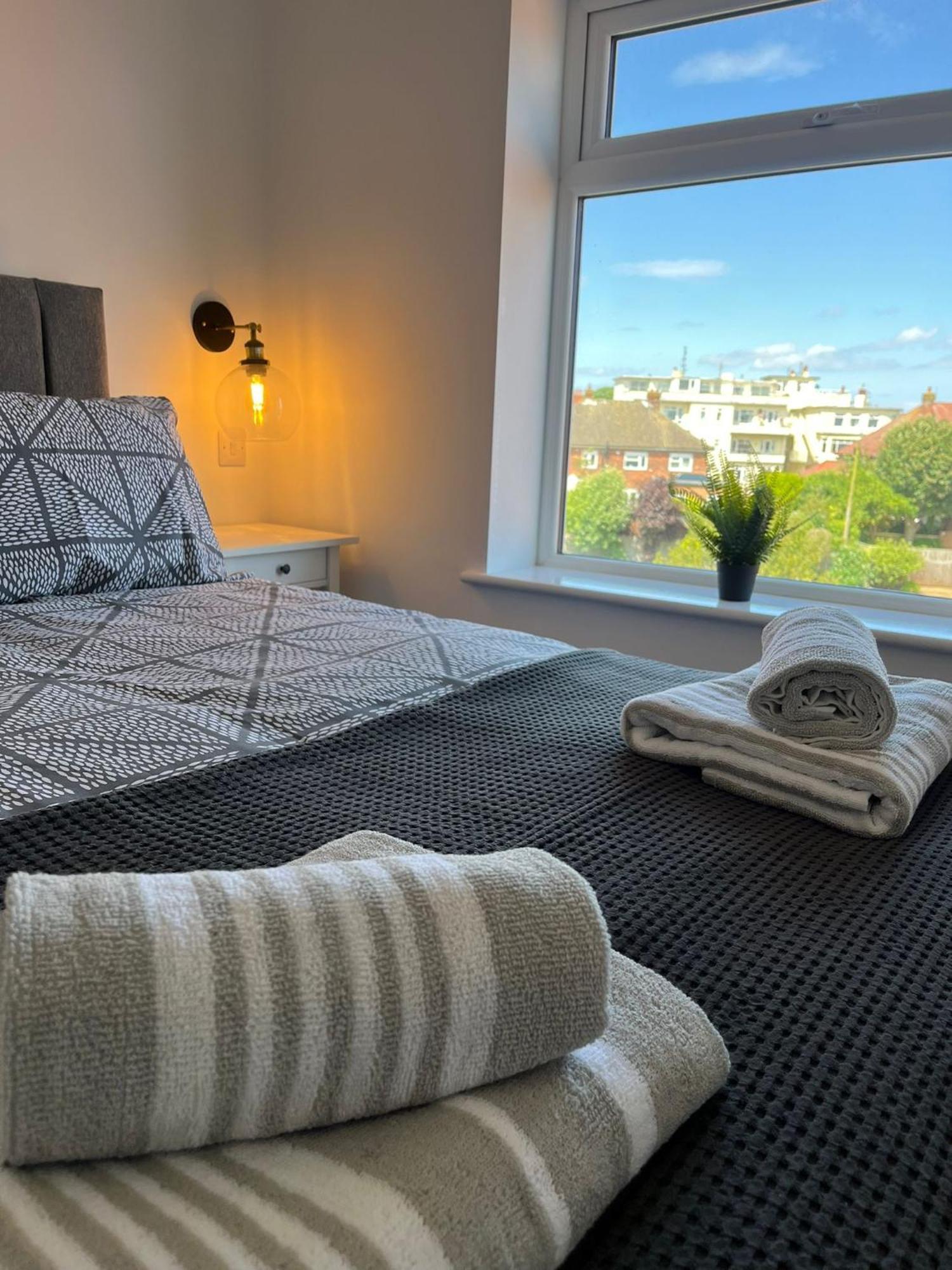 Seaside Escapes, Bridlington Apartment Bagian luar foto